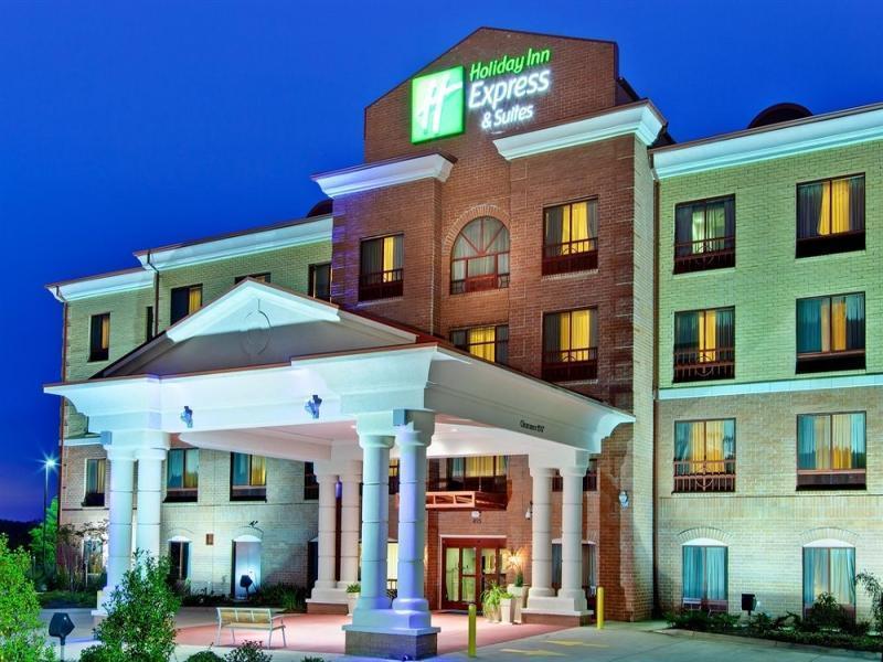Holiday Inn Express Hotel & Suites Clinton By Ihg Exterior foto